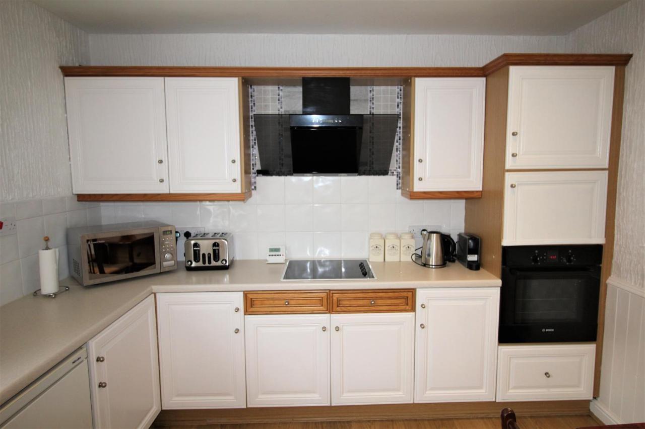 Whitley Bay - Sleeps 6 - Refurbished Throughout - Fast Wifi - Dogs Welcome Ngoại thất bức ảnh