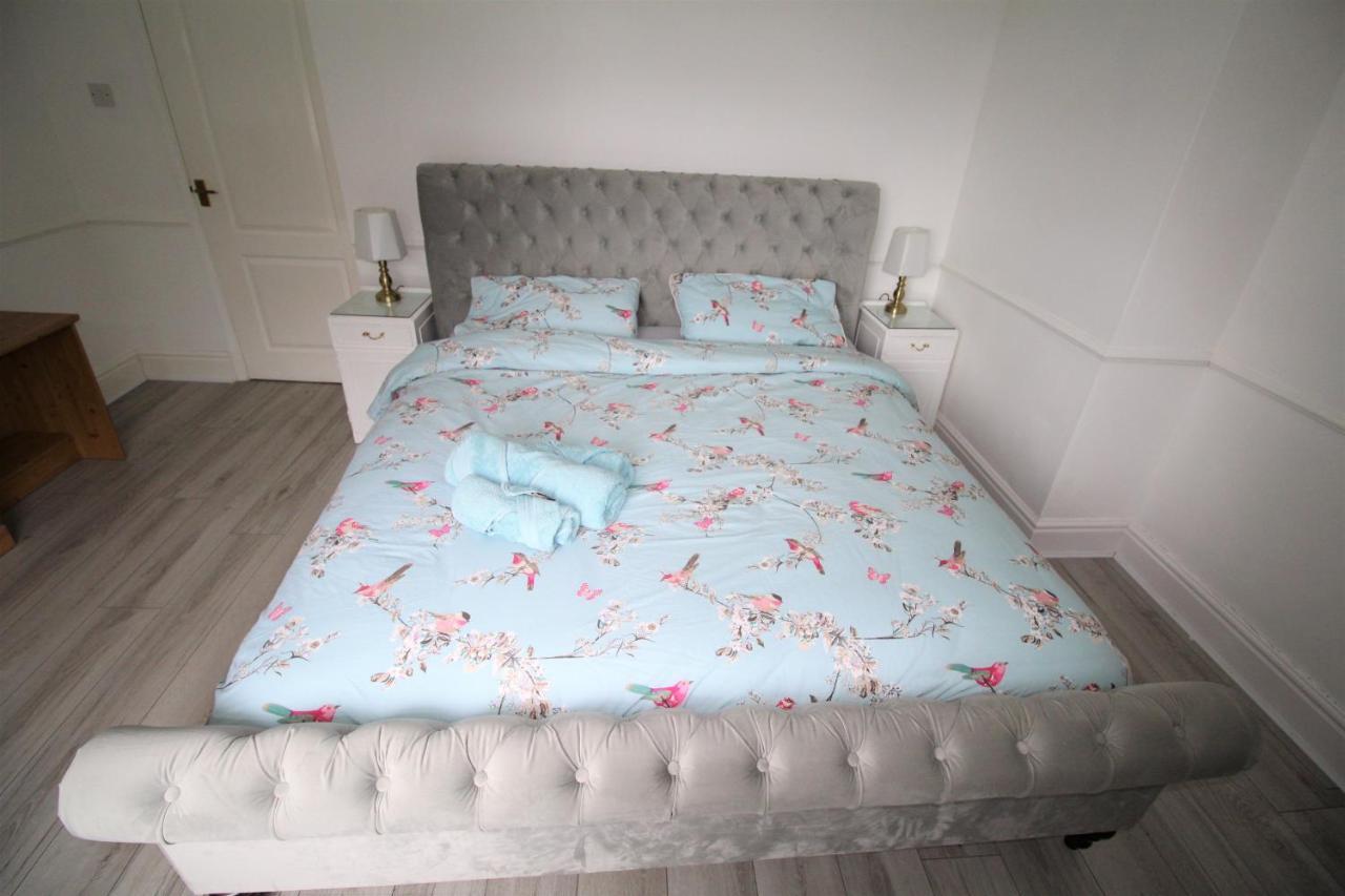 Whitley Bay - Sleeps 6 - Refurbished Throughout - Fast Wifi - Dogs Welcome Ngoại thất bức ảnh